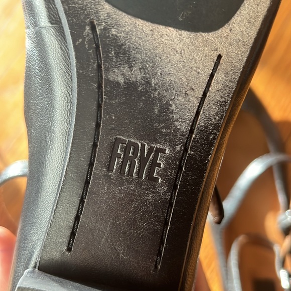 Frye Flats - Picture 2 of 5